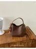 Bolsos Vintage de Moda al por Mayor para Mujer, Nuevo Bolso de Diseño de Alta Gama para el Trabajo, Bolso Versátil de Hombro y Cruzado
