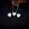 Colar em formato de coração para mulheres, nova moda, pingente de zircônia incrustada com diamantes, design de nicho, joia minimalista com borla fria e corrente de clavícula