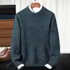 Ropa de punto de lana para hombre con cuello redondo, engrosada para invierno. Nueva ropa de punto de lana 100% cálida. Color liso, manga larga. Para jóvenes y mediana edad.