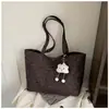 Bolsa Feminina Estampa de Leopardo Bolsa de Moda 2026 Nova Outono Inverno Retrô Bolsa de Ombro Transversal Popular para o Dia a Dia Bolsa Tote de Grande Capacidade