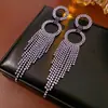 Pendientes de Plata Estilo Europeo y Americano con Círculos Incrustados de Diamantes y Borlas, Sensación de Lujo Ligero y Gama Alta, Pendientes Exagerados de Nicho con un Diseño Único