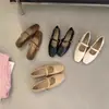 Sapatos Baixos de Couro para Combinar com Saias, Novos Sapatos Mary Jane Femininos Primavera/Verão 2026, Sapatos Suaves para Noite, Sapatos Rasos de Estilo Francês
