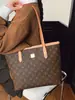 Bolsa Tote de Luxo Leve para Presbiopia Bolsa de Grande Capacidade Feminina 2025 Nova Inverno de Alta Qualidade para Comutação Bolsa de Axila Bolsa de Ombro