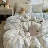 Conjunto de Quatro Peças de Algodão Lavado Puro Grau A Materno e Infantil, Lençol e Capa de Edredom Frescos Estilo Ins, Conjunto de Três Peças com Lençol de Elástico para Dormitório Estudantil