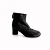 Botas Chelsea Super Macias de Couro Bovino Femininas Estilo Britânico Temperamento Versátil Salto Alto Elástico Botas Afuniladoras Salto Grosso Retro Bico Redondo Botas de Cano Curto