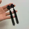 Estilo Chino Nuevo ~ Pendientes Largos Exagerados de Borla Negra Elegantes de Nicho Pendientes de Lujo Nobles de Moda para Celebridades de Internet de Gama Alta