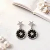 Oferta Especial Aretes Nuevos de Acero de Titanio de Alta Calidad que Conservan el Color para Mujer, Lujo Ligero, Simples, Modernos y Versátiles para Cabello Lacio