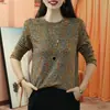 Camisa básica estampada em relevo prateado, de manga comprida e gola redonda, para mulheres de meia-idade, outono, modeladora, que valoriza a silhueta e diminui a idade, top casual
