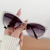 Nuevas Gafas de Sol Ojo de Gato con Perlas y Pedrería, Gafas de Sol Personalizadas de Moda Anti-UV, Gafas de Sol de Alta Gama para Mujer
