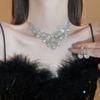 Brincos de Franja Redondos com Pingentes de Gota D'água Cravejados de Diamantes de Luxo Leve de 2 Peças Colar Colar de Celebridade Cyber Elegante de Nicho de Alta Qualidade para Mulheres