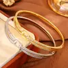 Pulsera Abierta de Alta Gama para Pareja de Gran Venta Transfronteriza, Estilo Europeo y Americano de Moda, Cobre Chapado en Oro de 18 Quilates, Pulsera de Lujo Ligero que No se Desvanece