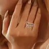 Joyería Transfronteriza: Anillos de Moda con Diseño de Diamante Completo en Dos Tonos, Diseño Único, Adecuados para el Uso Diario, Apilables, Accesorios para Manos con Bloqueo de Color