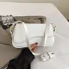 Bolsa de Braço para Mulheres, Versátil de Verão 2025 Nova Moda Design de Nicho, Bolsa de Ombro Único Transversal com Acabamento de Luxo, Bolsa Quadrada Pequena