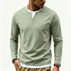 2026 Camiseta de Hombre Más Vendida Falsa de Dos Piezas Doble Capa Cuello en V Moda Talla Europea Camiseta Base de Manga Larga para Hombre