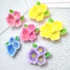 Lindos Dibujos Animados Color Sólido Flor de Durazno Resina Accesorios DIY Pasador Joyería Pegamento en Crema Agujero Zapatos Materiales Hechos a Mano Mayoreo
