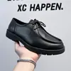 Vestido de Negócios Moderno Sapatos de Couro Masculinos Sapatos Masculinos Estilo Coreano Estilo Britânico Sapatos Pequenos de Couro Casuais Pretos Versáteis Moda