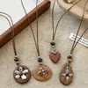 Collar colgante geométrico de madera vintage, que irradia una estética sofisticada de 'dinero viejo', una cadena para la clavícula al estilo Meilad, joyería de colgante largo para mujer, venta al por mayor