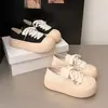 Mocasines feos-lindos de dedo gordo para mujer, zapatos chic, versátil modelo nuevo primavera-verano 2026, zapatos de lona de doble uso, zapatos blancos de suela gruesa