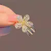 Pasador de Flor de Diamante Brillante de Lujo Ligero para Mujer, Pinza Lateral, Pinza para Flequillo, Exquisito Accesorio para el Cabello con Pinza Superior Versátil y Tacto de Alta Gama