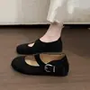 Sapatos Femininos Mary Jane Retro de Camurça com Tira Única 2026 Novos Sapatos Baixos de Balé de Verão com Corte Baixo