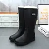 Botas de lluvia de moda para hombre, calzado exterior de caña alta antideslizante con cordón para cocina, lavado de autos, motociclista, zapatos de agua de caña alta con suela gruesa