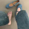 Zapatos de Ballet de Hada Doudoushow Primavera y Otoño 2024 Nuevos Punta Redonda Boca Baja Hebilla de Una Línea Tacón Plano Zapatos Mary Jane