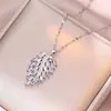 Collar para Mujer, Nuevo Colgante de Amor Transfronterizo de Moda, Diseño Nicho, Collar de Cadena para Clavícula Simple y Versátil