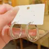 Pendientes Geométricos de Metal Estilo Minimalista con un Toque de Alta Gama, Pinzas para Orejas de Moda para el Viaje Diario, Nuevos Accesorios para Orejas de Moda 2026