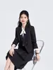 Entrevista Roupa Redutora de Idade para Estudantes Universitários Casaco de Colarinho Pequeno de Manga Comprida Camisa Feminina Saia Terno de Três Peças Tendência Outono e Inverno