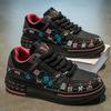 Sapatos Masculinos Outono Nova Marca Tendência Design de Nicho Esportivos e Casuais para Jovens Tênis Fashion Sapatos Brancos de Solado Grosso
