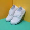 Sapatos Brancos Infantis Confortáveis Respiráveis Lona para Alunos do Jardim de Infância Meninos e Meninas Primavera Slip-on Tênis Esportivos