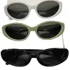 Gafas de Sol Estilo Coreano Celebridad de Internet Moda Femenina Lisas Ojo de Gato Versátiles Parasol Gafas de Sol Protección Solar Gafas de Sol de Moda para Hombre Marco Negro