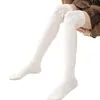 Calcetines de otoño e invierno para mujer, de nuevo estilo, a la moda y tendencia, con un diseño de inspiración francesa, confeccionados en mezcla de algodón, con estampados de letras y un dobladillo simple, estilo coreano, ligeramente ondulado