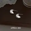 ¡Minimalismo~! Pendientes de botón de superficie brillante de alta gama con pasador plateado, Pendientes de gota de agua, Pendientes simples de fábrica para el día a día