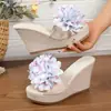 Chanclas de Plataforma Cuña Estilo Nuevo Verano 2026 para Mujer, Suela Gruesa Dulces Florales Moda Exterior Tacón Chanclas