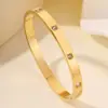 Pulseira Quadrada de Aço Inoxidável Cravejada com Diamantes para Meninas, Moda Europeia e Americana de Alto Padrão, Pulseira Simples Brilhante de Aço Titânio Não Desbota