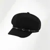 Sombrero de moda coreano para mujer de otoño e invierno, circunferencia de cabeza grande, adelgazante de cara, gorra de pico de pato, boina retro británica de rayas finas