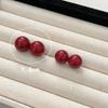 Brincos de pérola de feijão vermelho Ankora Brincos femininos retrô estilo Hong Kong elegantes brincos de alta qualidade brincos de prata de luxo leve de pólo de orelha