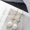 Pabellón Nafu Joyería de Plata al por Mayor Pendientes con Perla Barroca Natural Incrustada de Plata de Ley 925 Pendientes de Moda Elegantes Chapados en Oro