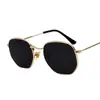 Nuevas Gafas de Metal de Moda Estilo Literario para Hombres Gafas de Sol Elegantes Asimétricas Harajuku para Mujeres 7006