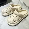 Zuecos de verano para mujer para la playa con suelas gruesas para el hogar y el exterior, sandalias cerradas transpirables sin cordones con una sensación cómoda para mujeres y hombres