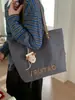 Bolso de Hombro Tote Retro de Nicho Nuevo para Mujer Primavera 2026, Adecuado para Viajes al Trabajo y Clases, Bolso de Mano de Lona de Gran Capacidad