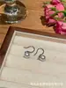 Elegantes simples versátiles tacones altos aretes de perla gris moda para mujer Año Nuevo diseño nicho aretes accesorios