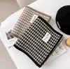 Bufanda de Punto Cuadros Cálida de Invierno para Pareja Estilo Coreano Versátil Borla Contraste Espiga Regalo Regalo