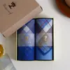 Pañuelo de Hilo Teñido de Algodón Puro para Hombre de 43 cm, Estilo Delgado de Verano, Absorbente y para Secar el Sudor, Pañuelo a Cuadros Tradicional Teñido en Hilo, Suave