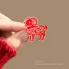 Broche de Caballo Moneda Roja para Mujer, Año del Zodiaco, Diseño Nuevo, Exquisito Pin Accesorio