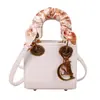 Lenço de Seda com Padrão de Pedra Mini Bolsa Lady Dior Bolsa de Ombro Cruzada para Mulheres 2026 Nova Moda Versátil Tendência Bolsa de Mão Transfronteiriça