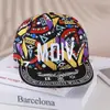 Gorra de Hip-Hop de Ala Plana de Estilo Europeo y Americano de Moda para Niños con Diseño de Graffiti Personalizado, Sombrero de Sol Transpirable para Bebés, Primavera y Verano, Exportación