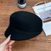 Chapéu de Equitação Versátil com Logo de Coração para Outono e Inverno para Mulheres, Boina Elegante e Chique, Boina de Lã Vintage