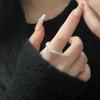 Anel de Dedo Feminino com Laço de Pérolas Exquisito Doce Estilo Cool Anel de Dedo com Elástico de Pérola Artificial Popular na Internet Anel de Dedo de Comida Distintivo Nicho